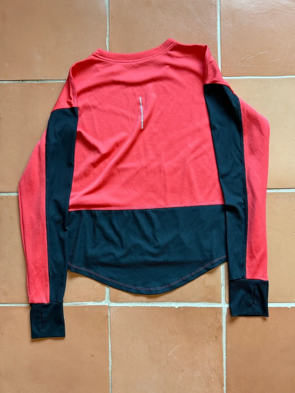 Nike Running Dri-FIT Long Sleeve Top Red Black XL Thumbholes